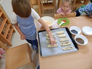 Pečeme ve školce - od zrníčka po rohlík